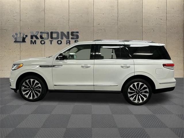 2022 Lincoln Navigator Photo in Bethesda, MD 20814